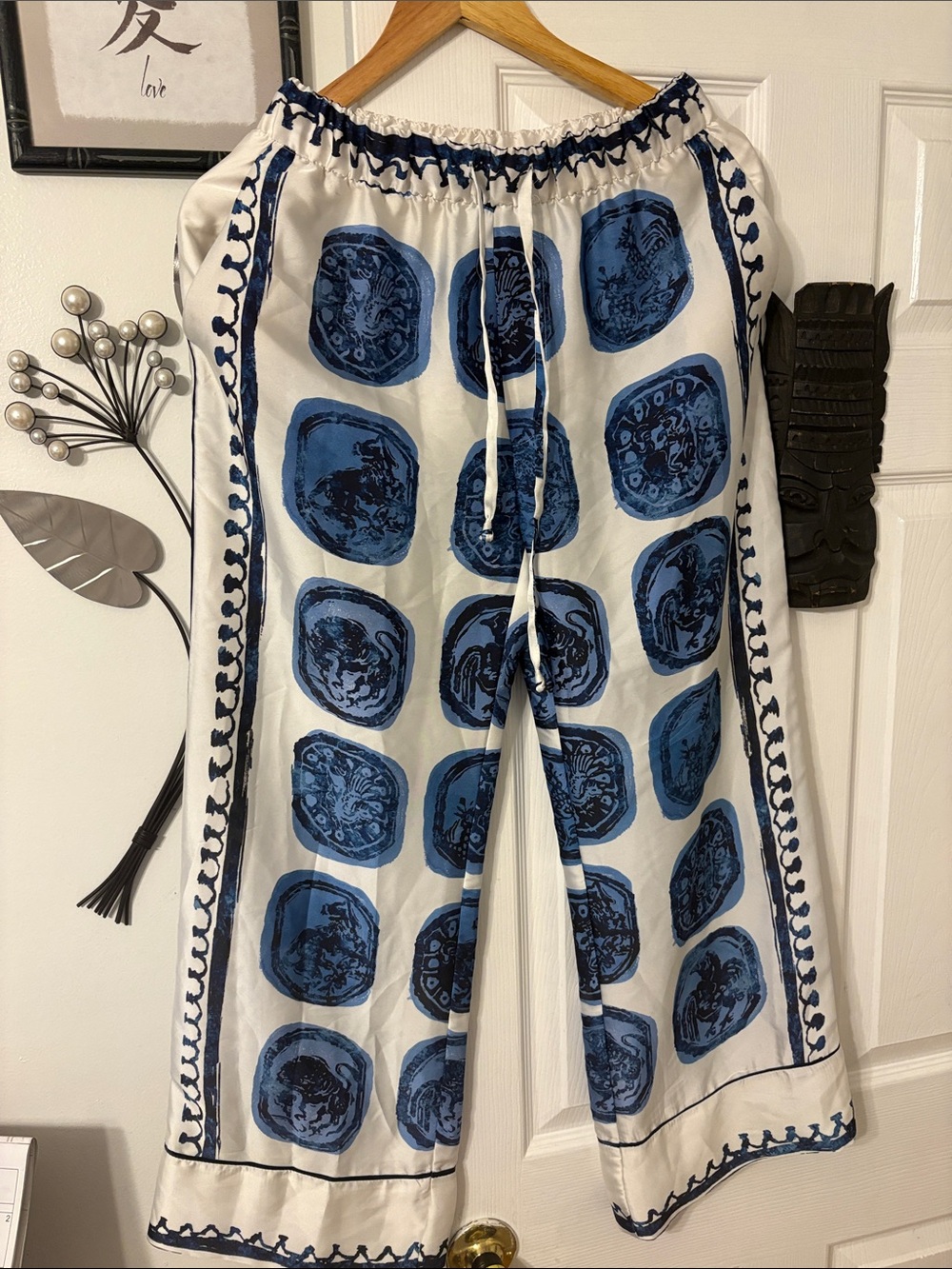 Zara White Wide-Leg Pants with Blue Medallion Motif
